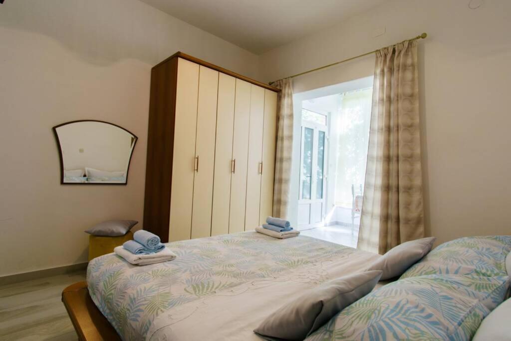 Cosey Studio Apartment For 2 Free Private Parking Makarska Dış mekan fotoğraf