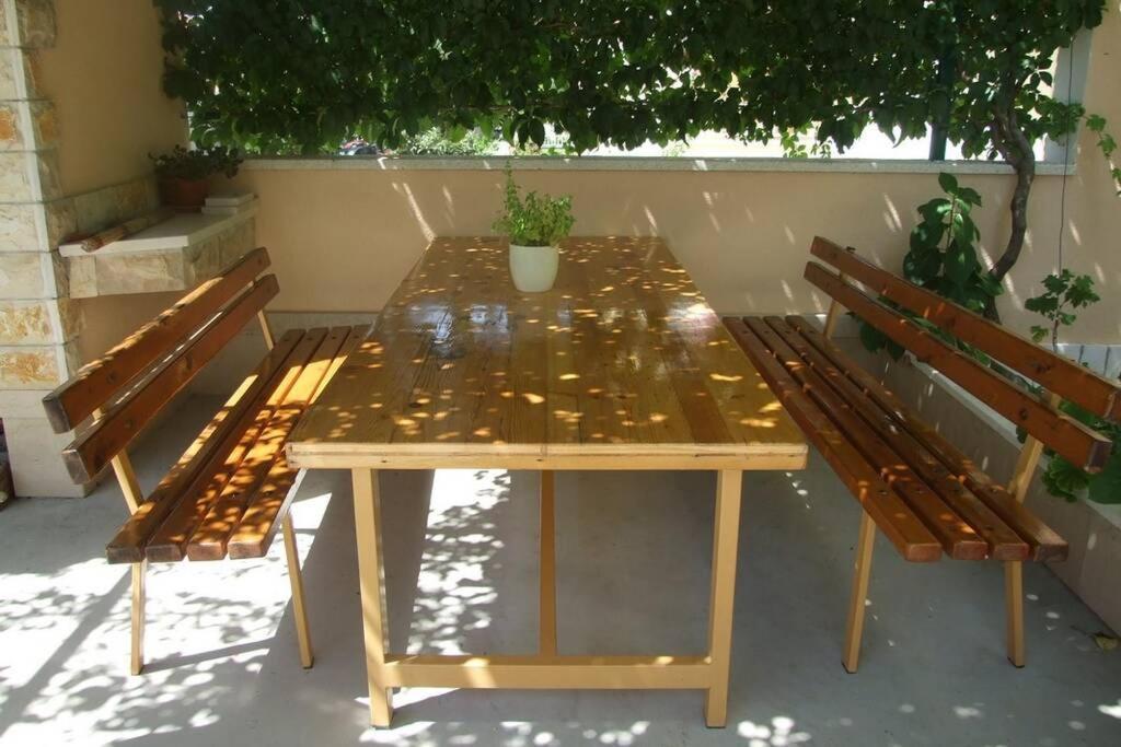 Cosey Studio Apartment For 2 Free Private Parking Makarska Dış mekan fotoğraf
